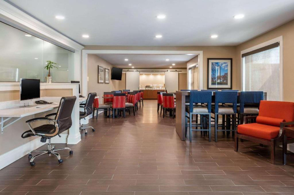 Comfort Inn Danvers - Boston North Shore Экстерьер фото