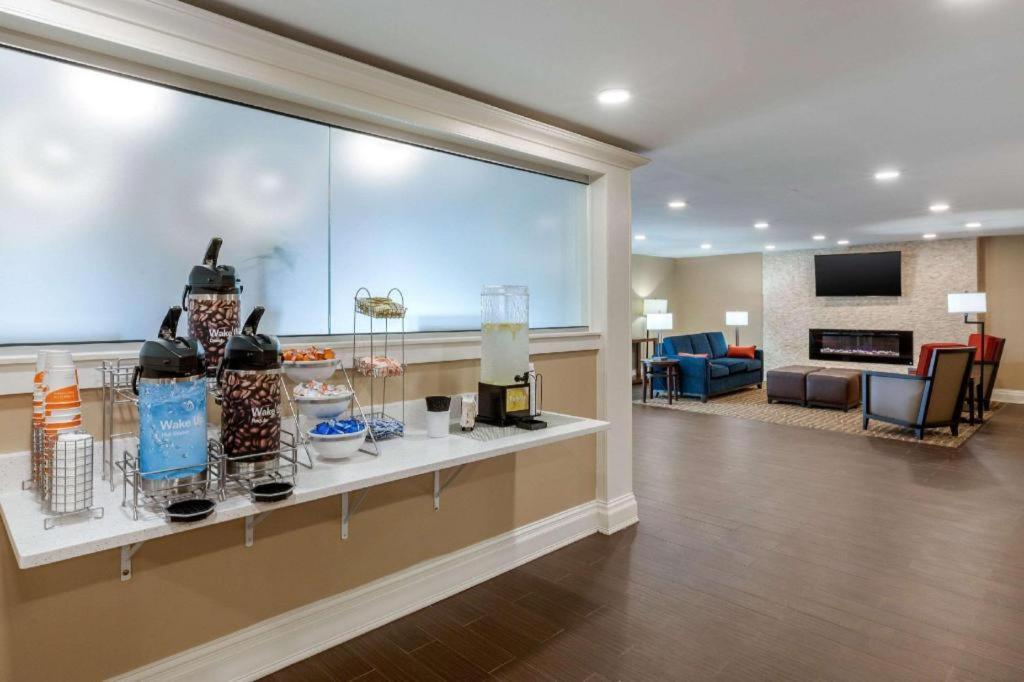 Comfort Inn Danvers - Boston North Shore Экстерьер фото